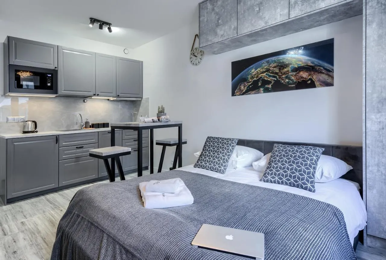 Kazou Residence Arkadia Warsaw 0*,  Poland