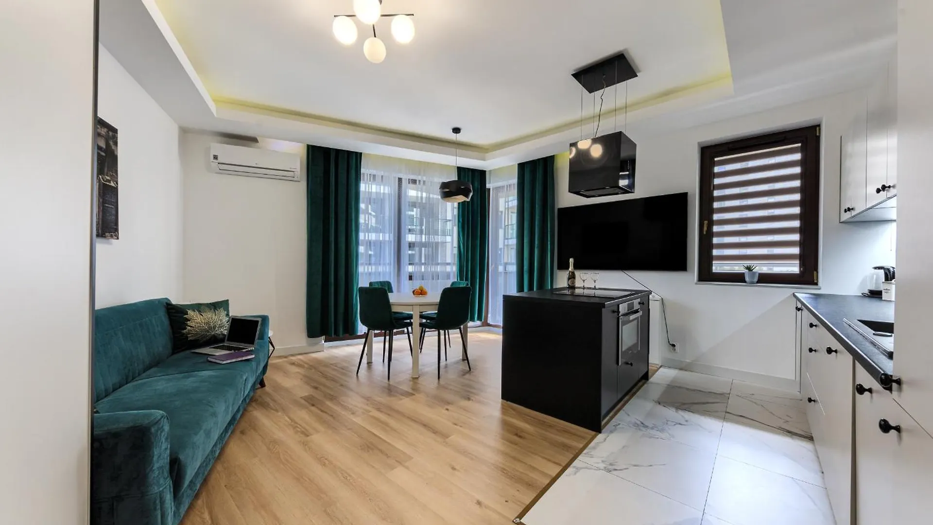 Apartment Kazou Residence Arkadia Warsaw Poland