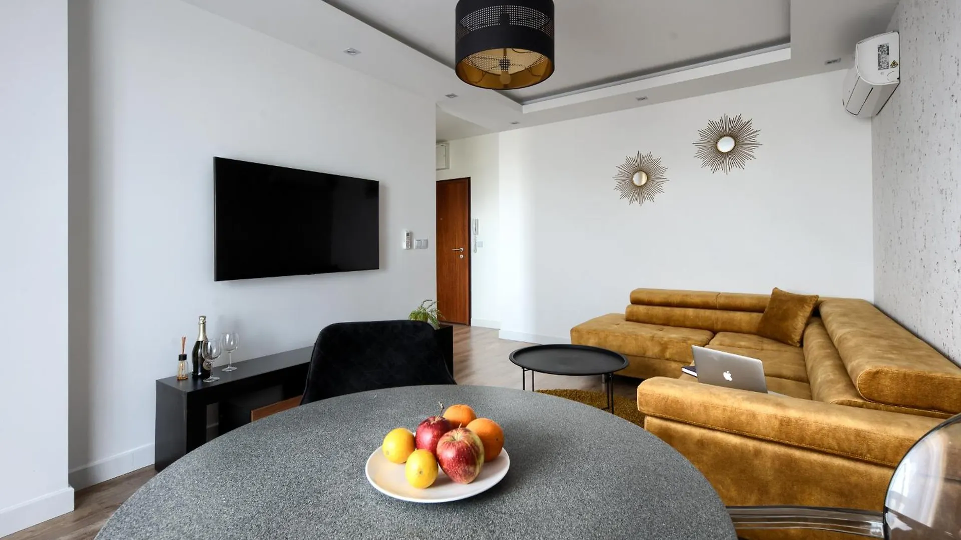 Apartment Kazou Residence Arkadia Warsaw