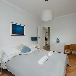 Shortstaypoland Aleje Jerozolimskie Апартаменты
