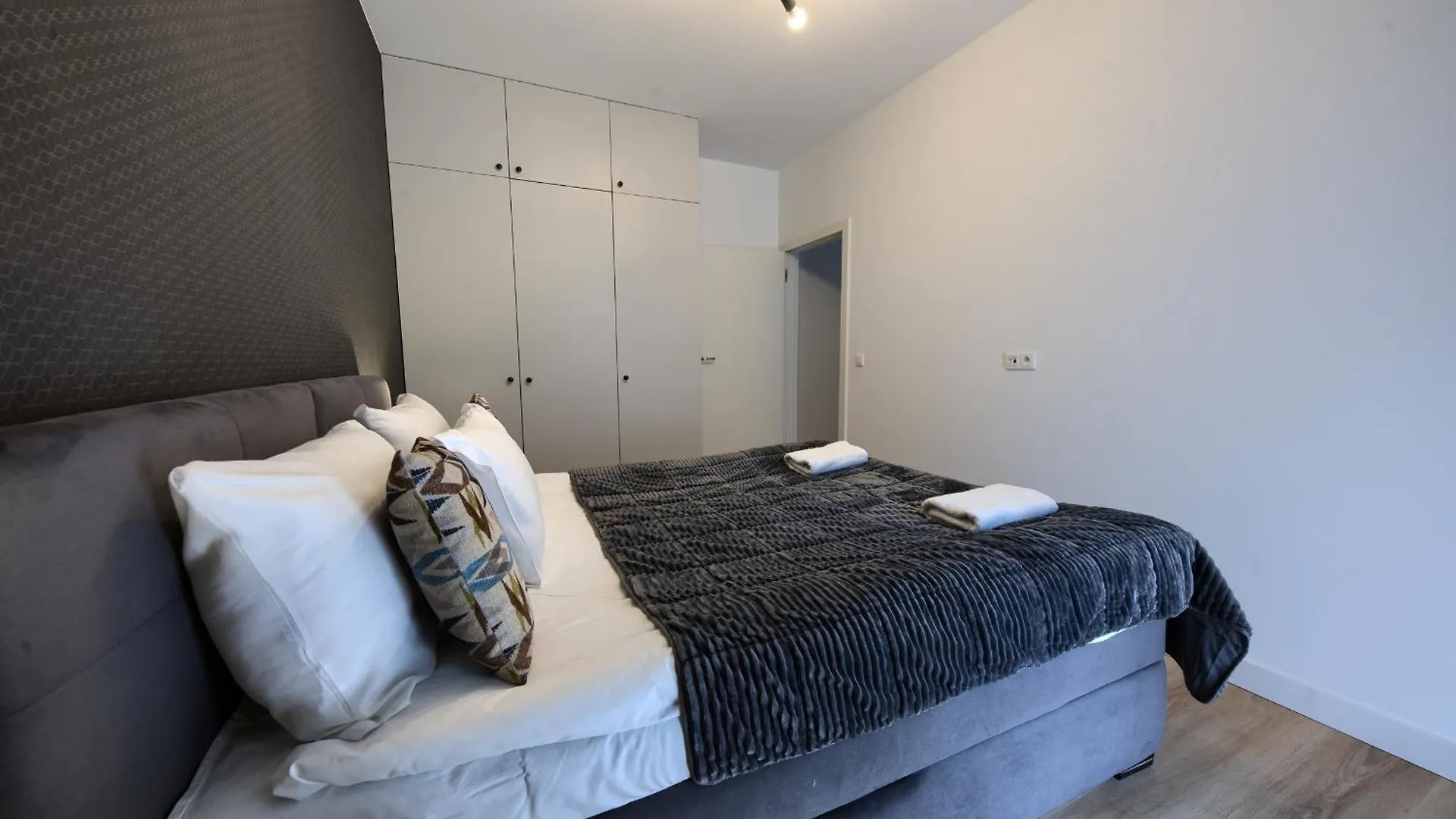 Kazou Residence Arkadia Warsaw Apartment